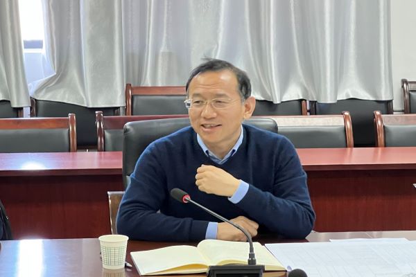 27166e16d08c4bc1b7c23ddeea19ff5a.jpg 闫书记总结发言.jpg