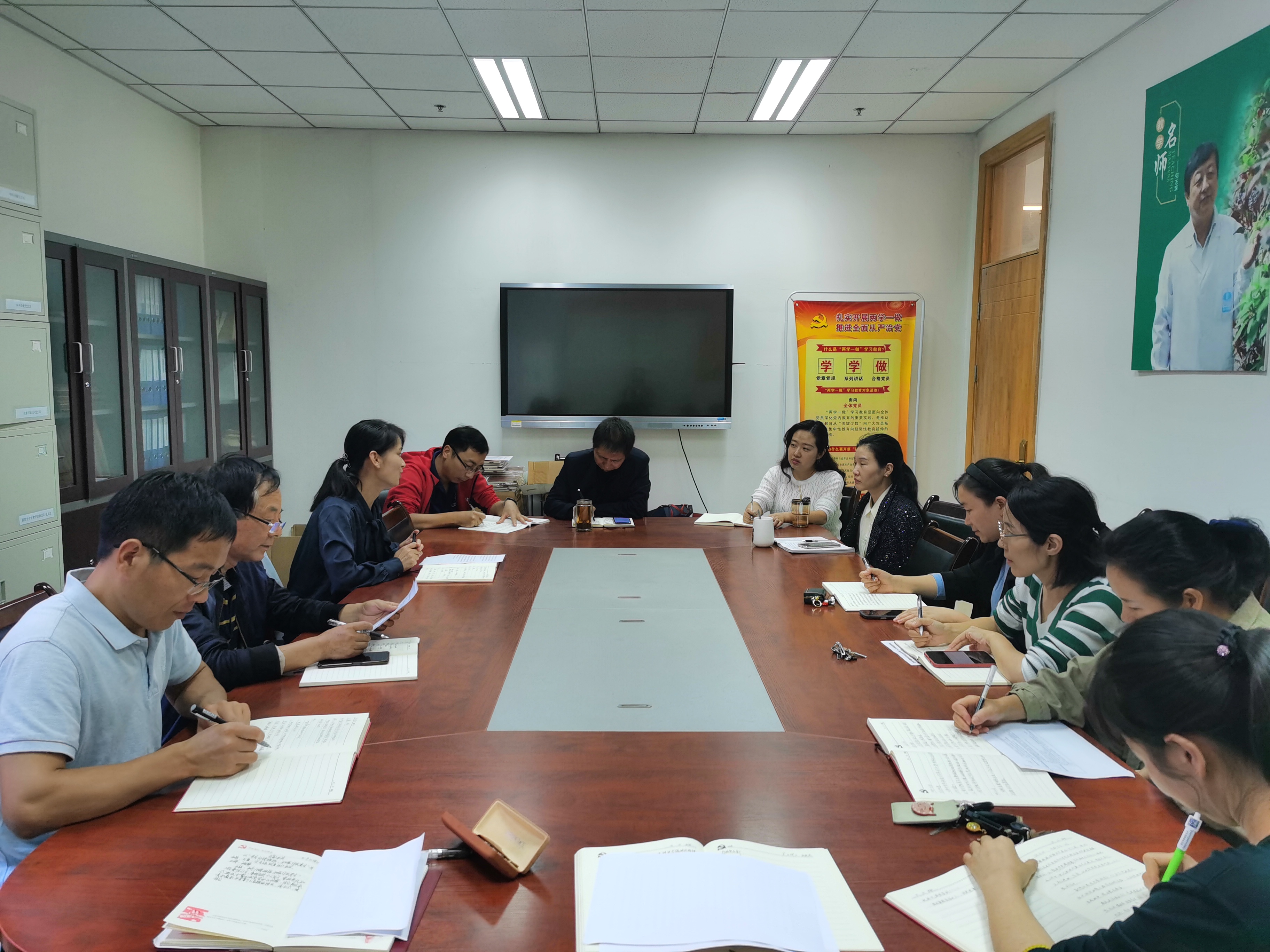 65aaac5747e74436a944dbe8954a5bf9.jpg 65aaac5747e74436a944dbe8954a5bf9.jpg