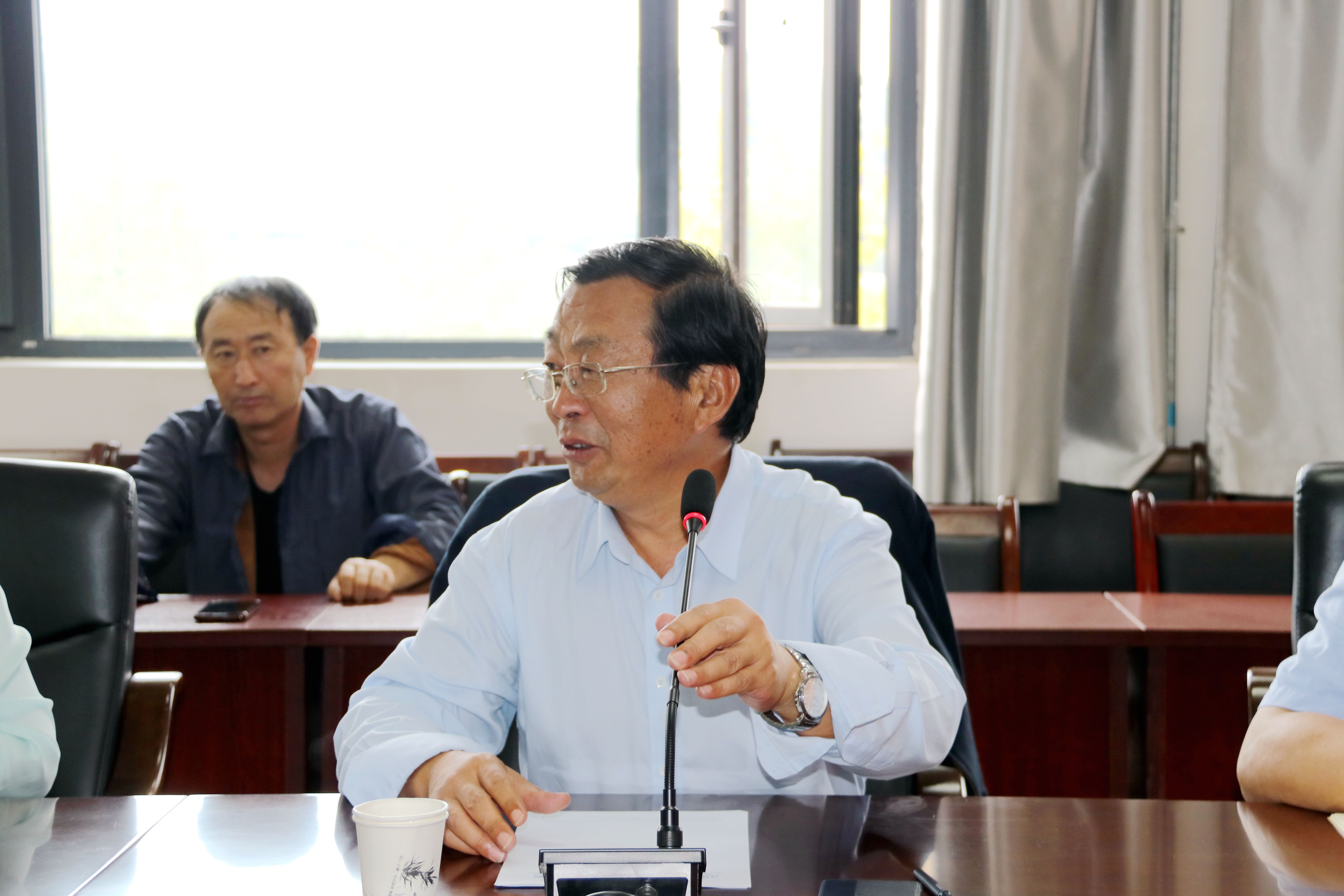 01fbaa3413ff4a1a90ac3bda4f756c4f.jpg 01fbaa3413ff4a1a90ac3bda4f756c4f.jpg