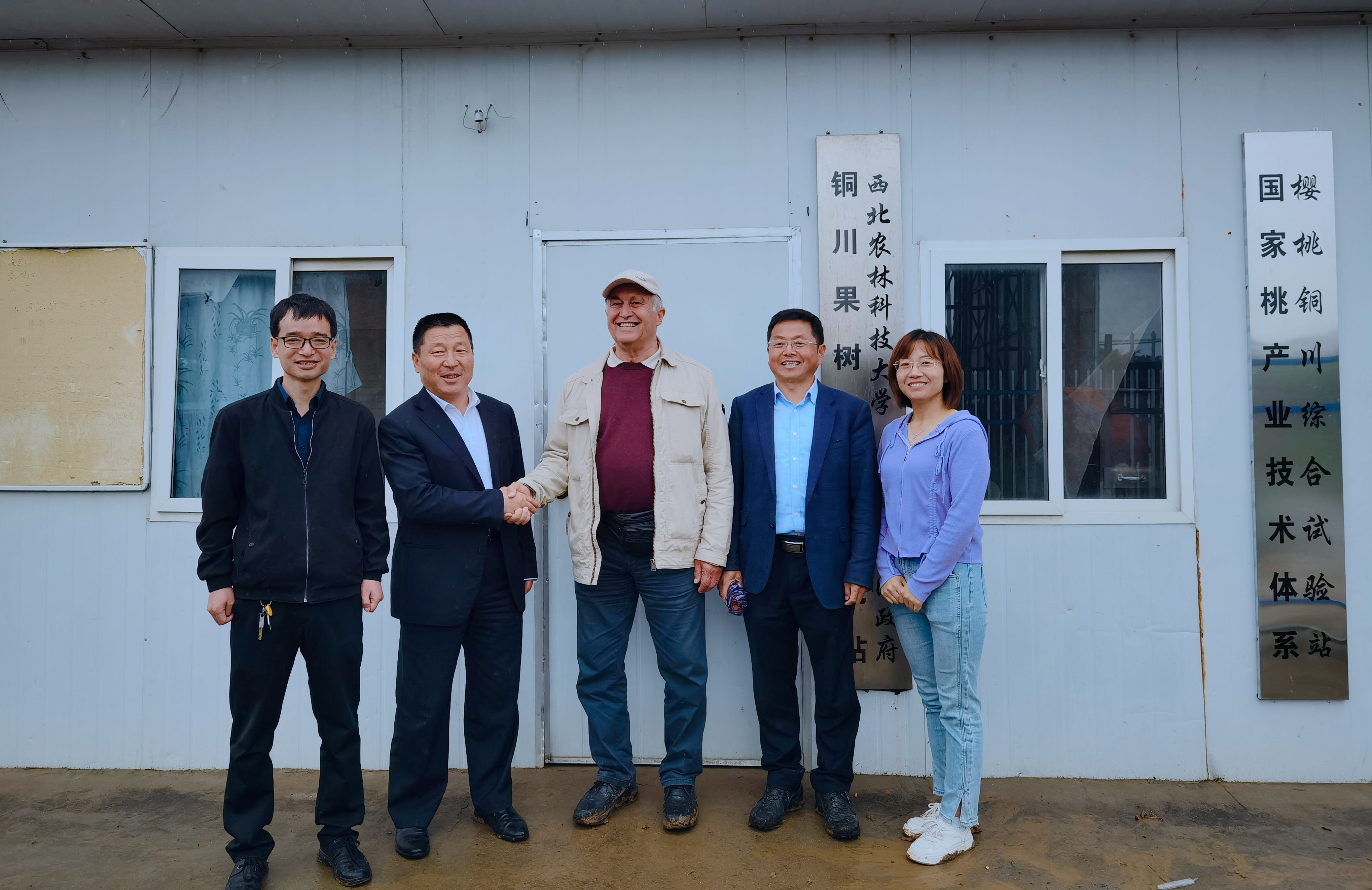 fa111b141c92446494847b3fd7fb7b28.jpg fa111b141c92446494847b3fd7fb7b28.jpg